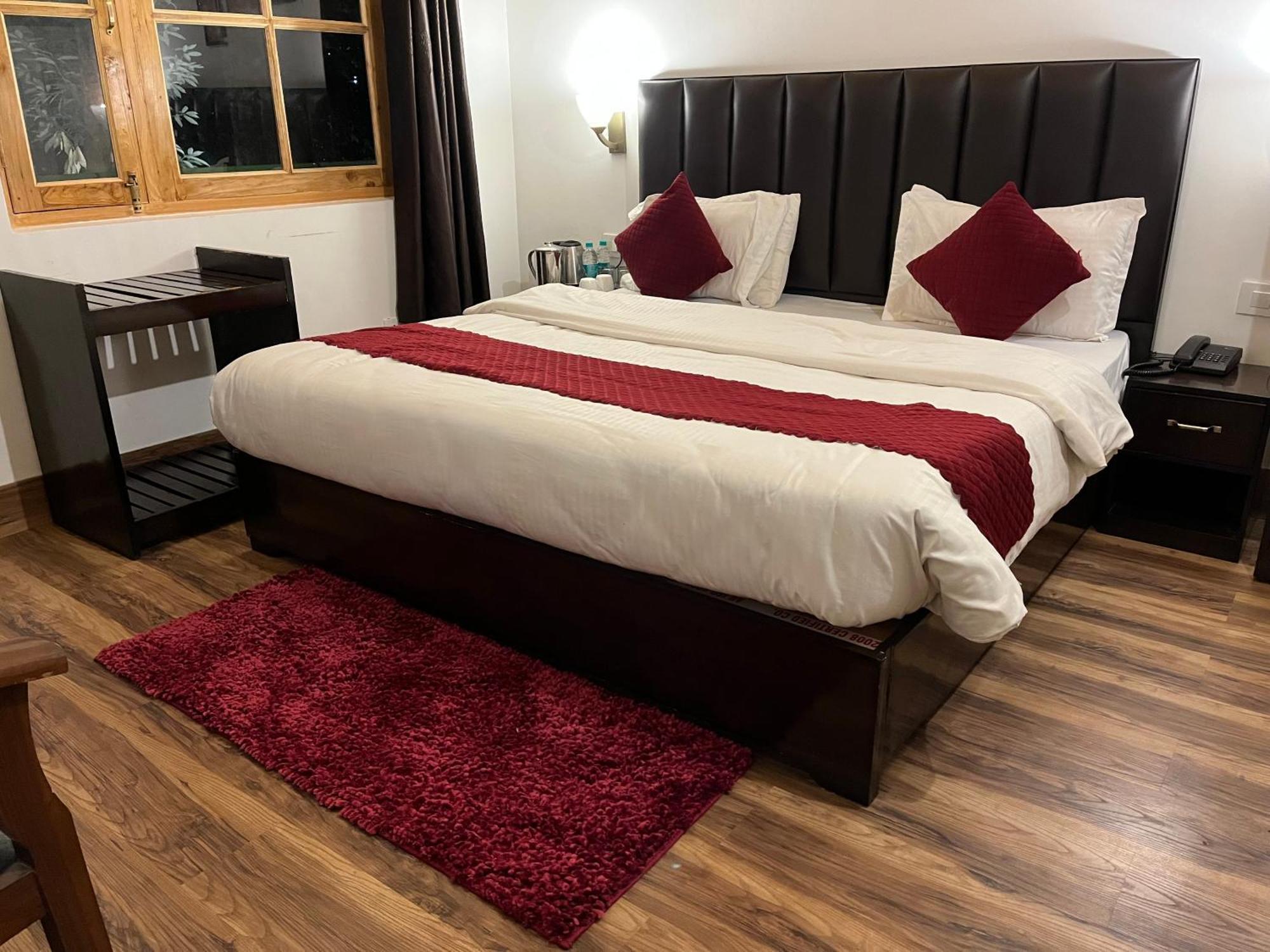 Cedar Woods Resort By Heyan Hotels Nainital Ngoại thất bức ảnh
